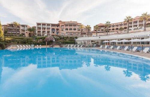 Dans un cadre d'exception, Vue mer panoramique à Agay Côte d'Azur, Village Vacances Cap Esterel, 2 chambres, avec jardin, golf, climatisation, Wifi, 5 piscines - Foto 10