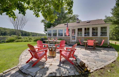 Waterfront Nobleboro Cottage with Kayaks and Boat Dock - Foto 1