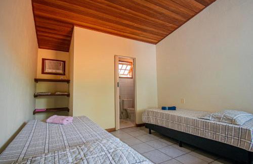 Casa em condomínio com piscina - Foto 24