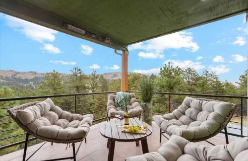 15 min to Boulder Rope Course Hot Tub & Views - Photo 3