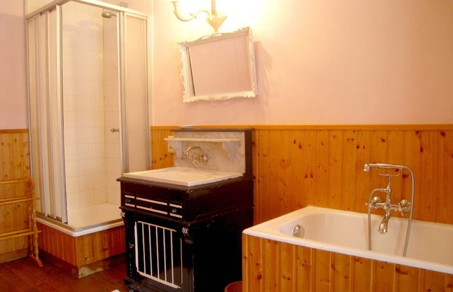 Castle in Roumont With Garden - Photo 24