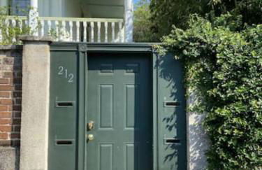 2BDR Victorian District Walk to Forsyth Park! - Foto 9