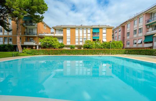 NEW Splash Lusso Con Piscine a 2 Passi Dal Mare - Foto 27