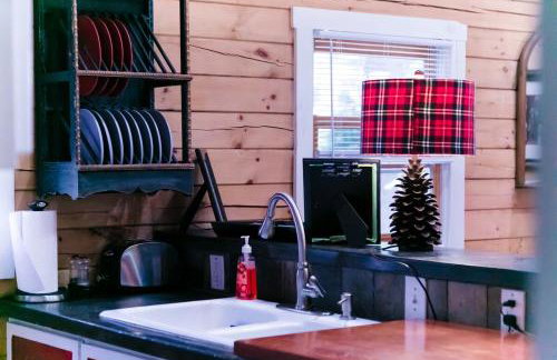 Majestic Log A Frame by Lake, Loft & Deck - Foto 25