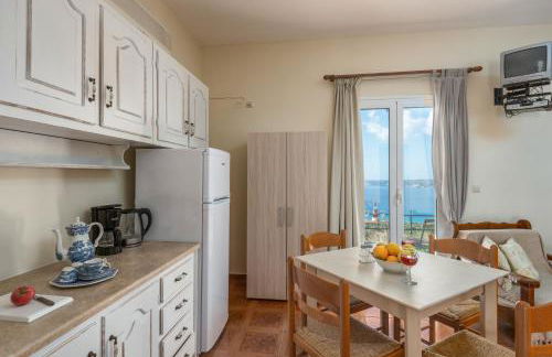 Lorraine's Cottage Style Studios, shared swimming pool and bbq only for guests at Simotata village - Photo 67