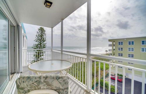 Ocean Sunrises! Beachfront Satellite Beach Condo - Foto 1