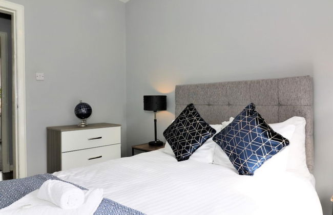 Carfin House - Motherwell - Photo 1