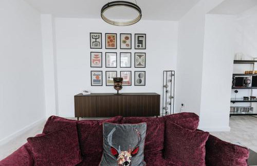 Grade II Mill Townhouse in Leeds with Free Parking which Sleeps 6 - Photo 27