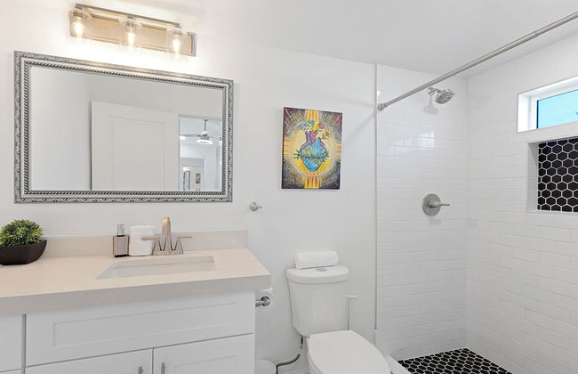 Cottage with BBQ & Hot Tub - Foto 43