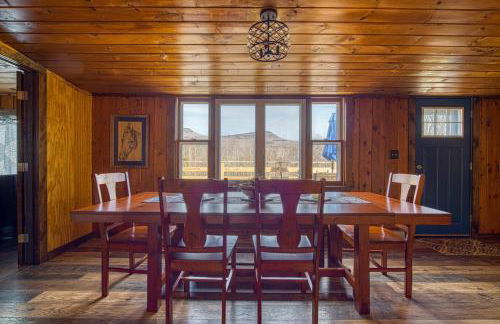 Catskills Cottage with Deck, 7 Mi to Hunter Mtn - Foto 12