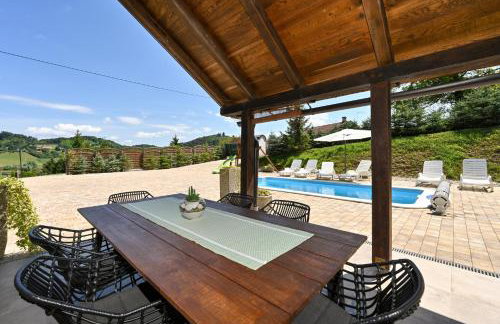 Slow leaving retreat in villa with heated pool, whirlpool, sauna, playground and barbeque in privacy near forest - Foto 17