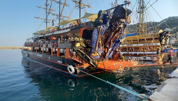 Safari nocturno Alanya con paseo en barco y cena en el río Dimçay - Foto 5