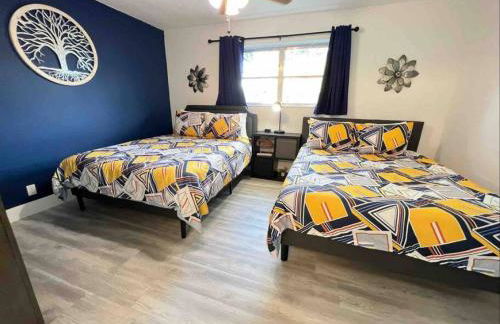 Royal Luxe Pool Home near Ft Laud airport and each - Photo 41