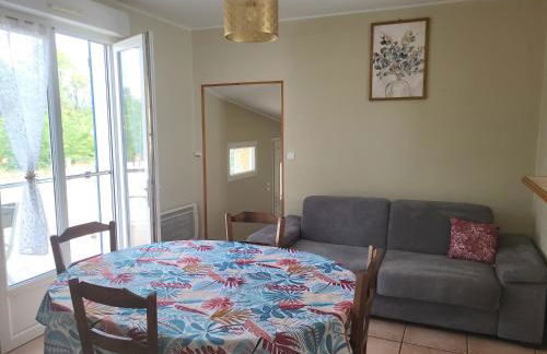 Maison individuelle pour vacances ou travail à 3 min du pal, 5 min Dompierre sur besbre, 20 min de moulins,tout confort, prêt à vous accueillir - Foto 1