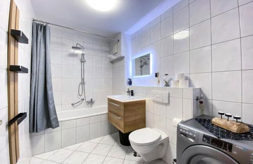 Wohlfühl-Apartment mit kostenfreier Tiefgarage, WiFi & Terrasse - Photo 23