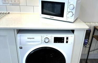 Brain Properties Limited - Garden flat with Parking near QA Hospital - Photo 11