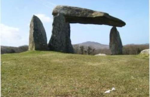 The Cwtsh at Ffynnon Clun: unique. - Photo 29