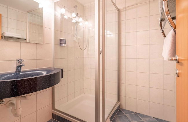 Apartment in Stubaital Near Ski Lift - Photo 12