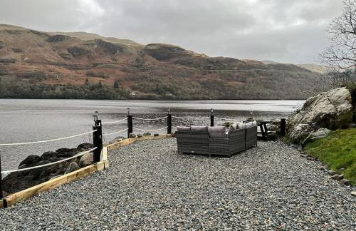 WATERSIDE 3 BED COTTAGE, HOT TUB, SAUNA, PVT BEACH - Foto 27