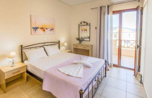 Aloustina Apartments - Photo 10