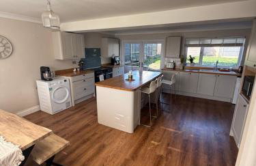 Spacious modern detached house in eye near A140 in the town centre - Photo 6