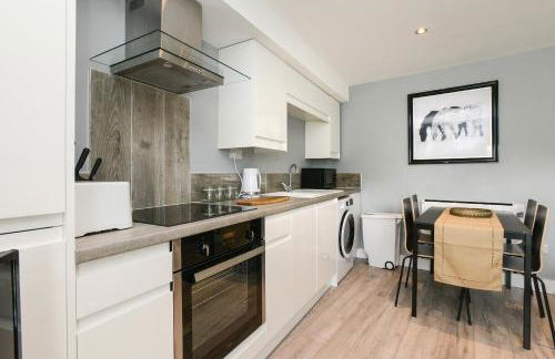 Arena Apartments - Stylish and Homely Apartments by the Ice Arena with Parking - Photo 72