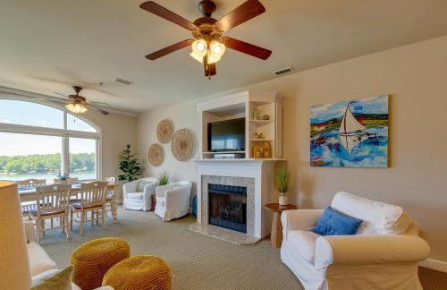 Community Pools and Beach Smith Mountain Lake Condo - Foto 6