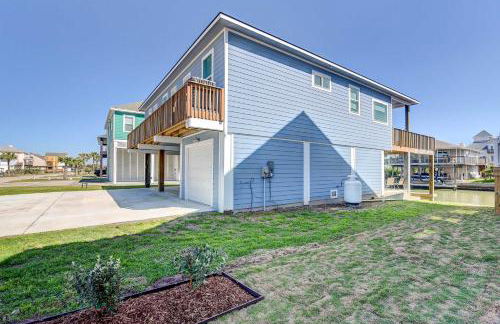 Private Dock and Patio Waterfront Galveston Retreat - Photo 39