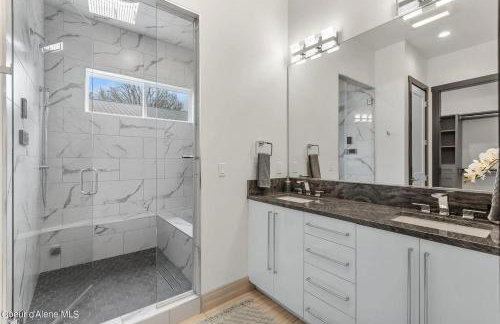 Luxury Home mins from Downtown CDA - Foto 16