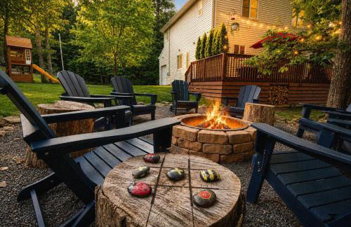 Harmony Hill Stylish 4bd Mountain Retreat, Hot Tub, Games - Foto 55