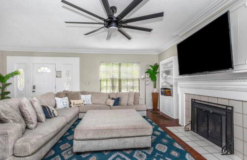 Huge 8BR wHTD Pool Ensuites Games Near Beach - Foto 65