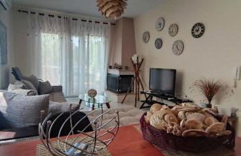 Lucy's next to sea apartment - Photo 14