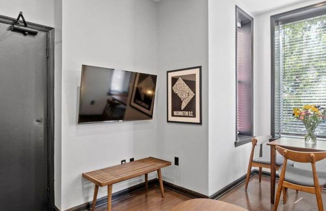 Charming DC Rowhouse Condo - Ideal Long-term Stay - Foto 3