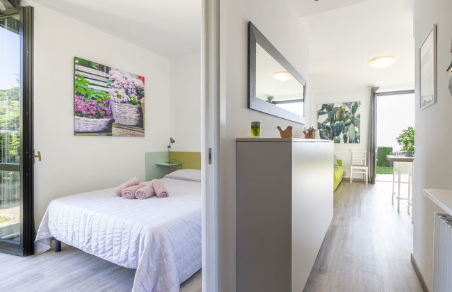 2 bedroom Apartment in Cipressa with swimming pool and garden - Photo 9