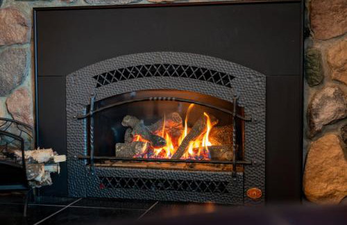 Bass Bay Getaway | Lakefront Family Cottage - Foto 5