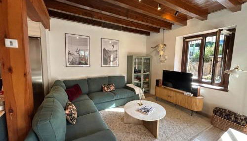 Chalet con encanto Jardín y Parking Privado - Foto 1