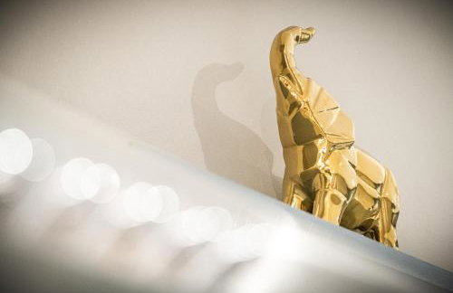 MK 2-Bedroom Contractor's Gem, 5 beds, sleeps 6, free parking - Foto 57