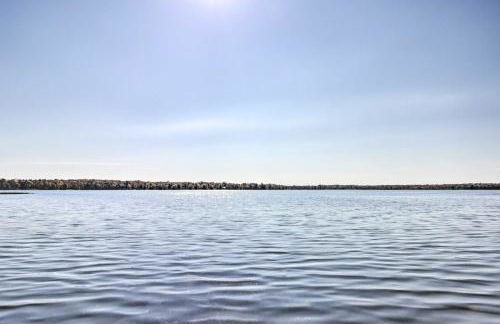 Waterfront Onamia Retreat with Dock and Fire Pit! - Foto 27