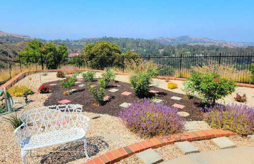 Stunning Panoramic Waterfront Pool Home Escape - Foto 14