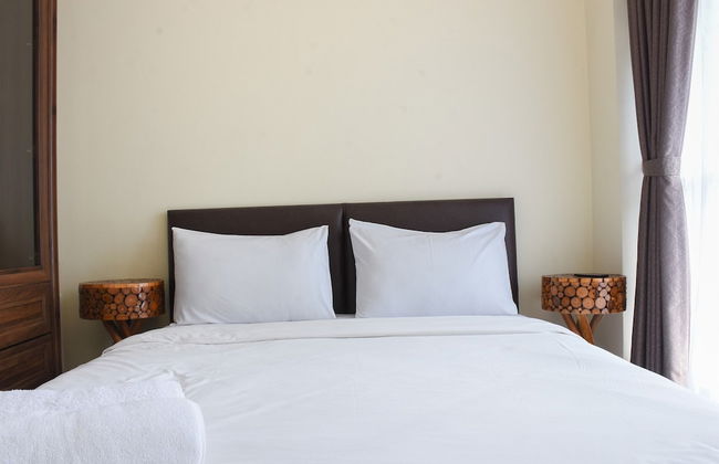 Nice And Cozy Studio At Tifolia Apartment - Photo 1