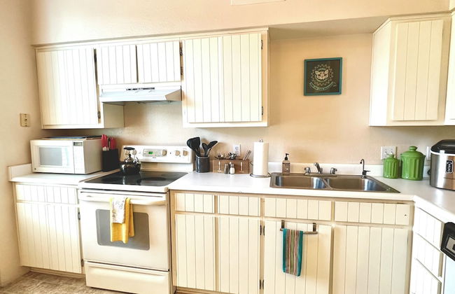 Bisbee Brownstone Suites - Photo 39