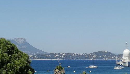 PETIT PARADIS - St MANDRIER VILLAGE - Foto 2