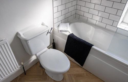 Gateshead 4 BR Home for Serenity Stay - Foto 32