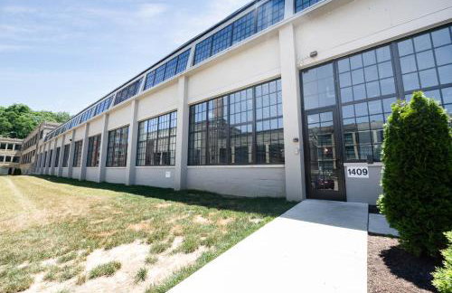 New Industrial Loft Space on River and Bike Trail - Photo 19