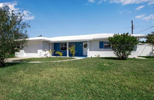 Luxury Vacation Home in Madeira Beach Family and Pet Friendly - Foto 17