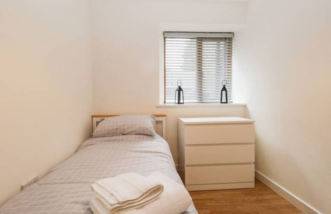 COACH HOUSE - Photo 4