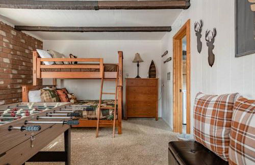 Hot tub*kids room*family cabin - Foto 32