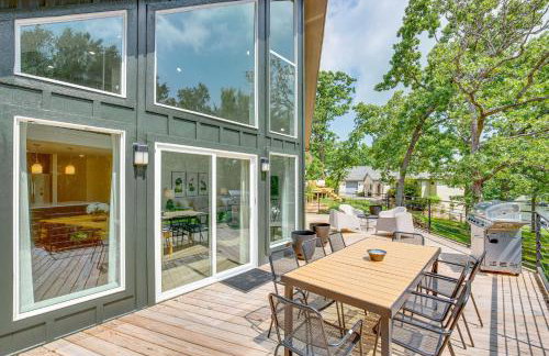 Dock and Fire Pit Cedar Creek Lakefront Retreat! - Foto 26