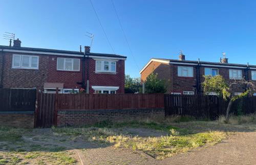 Spacious 3-Bed Home with Free Off-Street Parking Near Newcastle - Foto 30