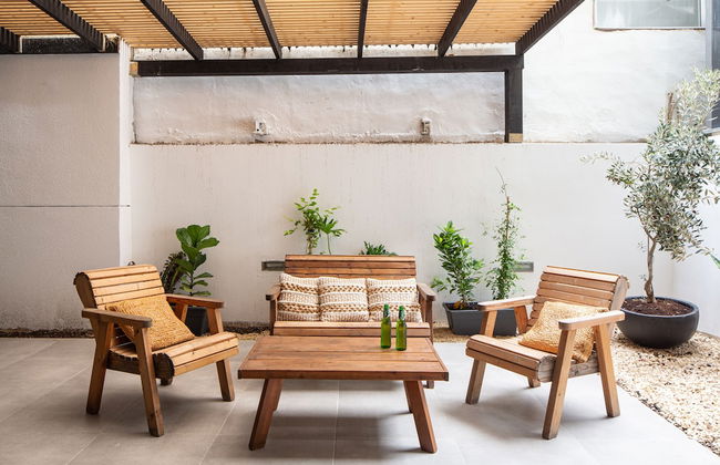 Cozy 2BDR with Parking - Foto 17